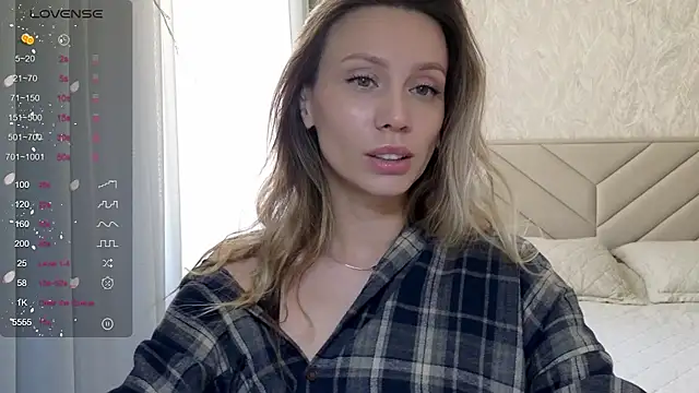 Alice Wonders online show from April 1, 7:20 am