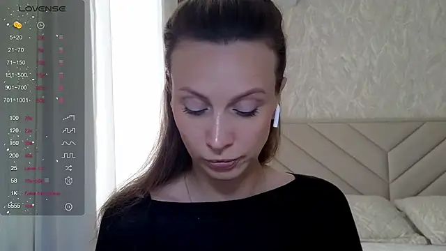 Snapshot of Alice_Wonders chatting on July 20, 8:54 am Alice Wonders online show from July 20, 8:54 am