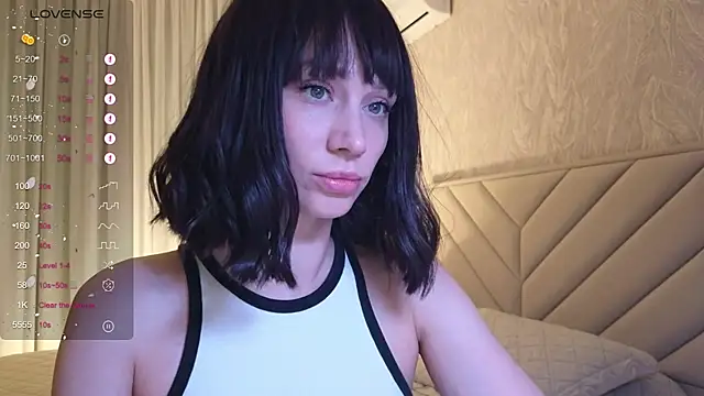 Alice Wonders online show from November 7, 8:08 am