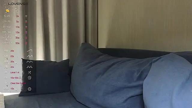 Alice Wonders online show from September 14, 8:20 pm