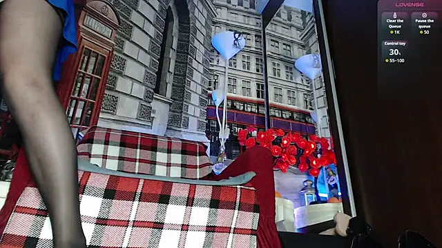 Snapshot of IamIris69 chatting on February 9, 7:12 pm IamIris69 online show from February 9, 7:12 pm