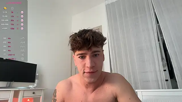 Evan  White  online show from October 5, 6:04 am