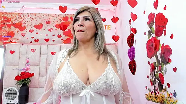 Celeste Lincon online show from February 28, 10:42 pm