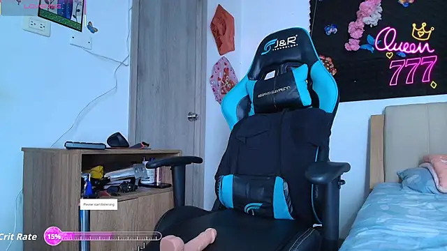 Hot Brunette34 online show from February 22, 2:14 am