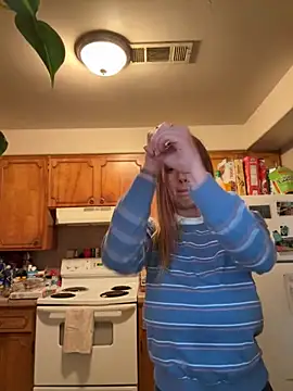 Snapshot of ClumsyLink chatting on November 16, 4:34 pm ClumsyLink online show from November 16, 4:34 pm