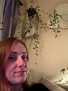 Snapshot of ClumsyLink chatting on November 16, 2:38 am ClumsyLink online show from November 16, 2:38 am