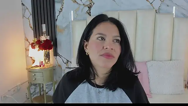 lulumars online show from April 23, 4:41 am