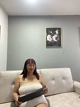 Snapshot of Savvanahh chatting on November 5, 11:24 am Savvanahh online show from November 5, 11:24 am