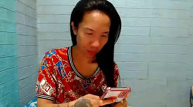 Snapshot of AsianNaughtiesMistress chatting on January 28, 11:39 pm AsianNaughtiesMistress online show from January 28, 11:39 pm