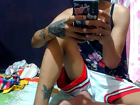 Snapshot of AsianNaughtiesMistress chatting on June 19, 8:31 am AsianNaughtiesMistress online show from June 19, 8:31 am