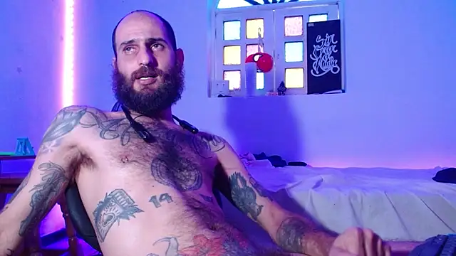 Snapshot of Tatted21xxx chatting on October 7, 11:00 am Tatted21xxx online show from October 7, 11:00 am