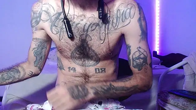 Tatted21xxx online show from October 20, 9:15 pm