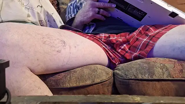 Snapshot of highstepper500 chatting on October 22, 5:18 am highstepper500 online show from October 22, 5:18 am