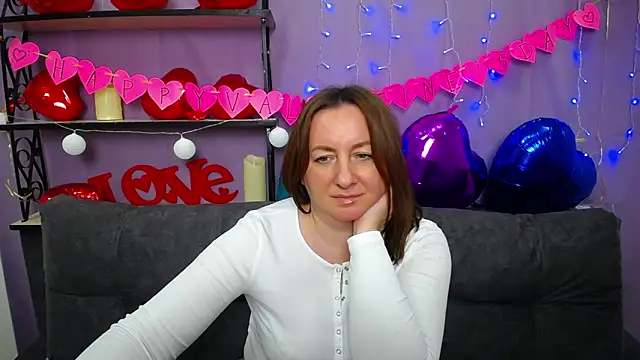 Snapshot of Abby_Taylorr chatting on February 15, 4:23 pm Abby Taylorr online show from February 15, 4:23 pm