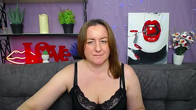 Snapshot of Abby_Taylorr chatting on March 18, 1:23 pm Abby Taylorr online show from March 18, 1:23 pm