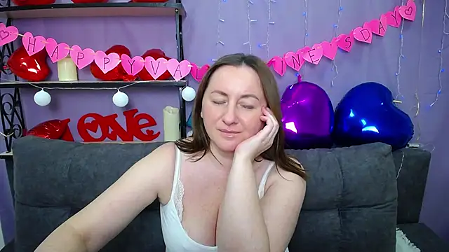 Snapshot of Abby_Taylorr chatting on February 16, 1:38 pm Abby Taylorr online show from February 16, 1:38 pm