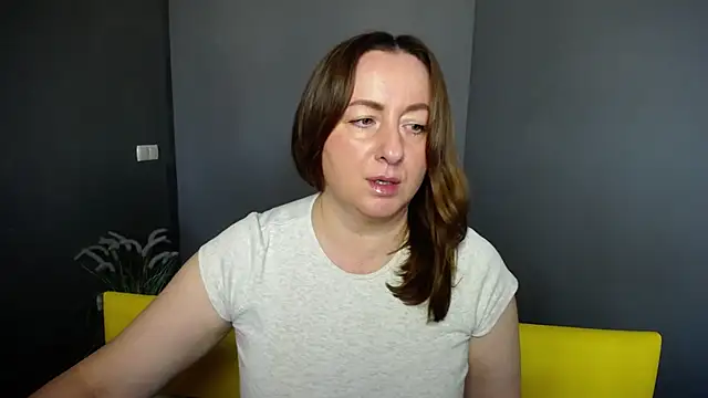 Snapshot of Abby_Taylorr chatting on November 2, 7:13 am Abby Taylorr online show from November 2, 7:13 am