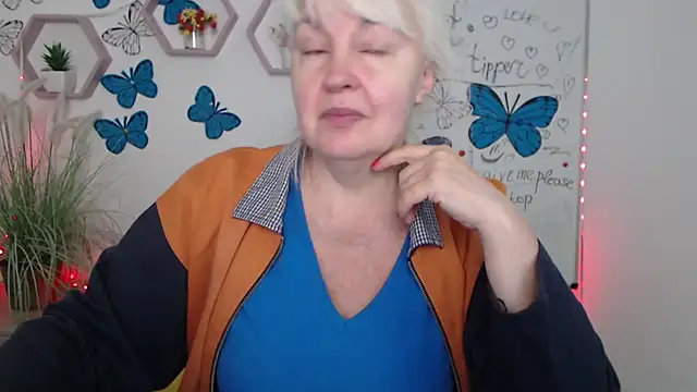 Snapshot of BlondyLeeBest chatting on March 17, 7:15 pm BlondyLeeBest online show from March 17, 7:15 pm