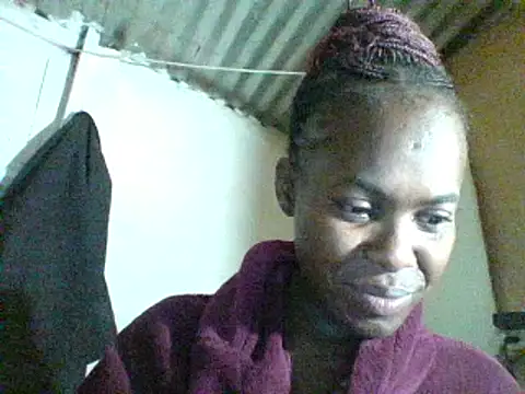 Snapshot of hairybushpussyxx1 chatting on December 3, 4:42 am hairybushpussyxx1 online show from December 3, 4:42 am