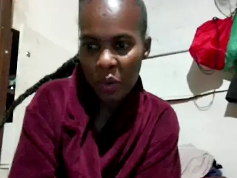 Snapshot of hairybushpussyxx1 chatting on January 3, 10:40 pm hairybushpussyxx1 online show from January 3, 10:40 pm