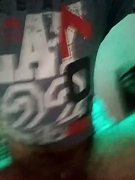 Snapshot of BicolourJazz chatting on November 9, 4:00 pm BicolourJazz online show from November 9, 4:00 pm