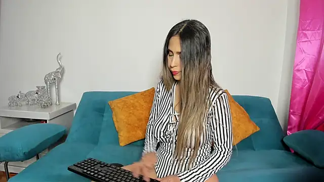 Victoria Jonness online show from December 21, 4:19 pm