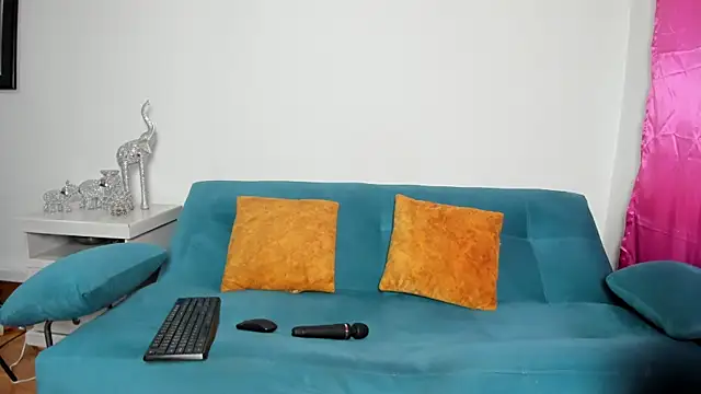 Victoria Jonness online show from December 15, 5:19 pm