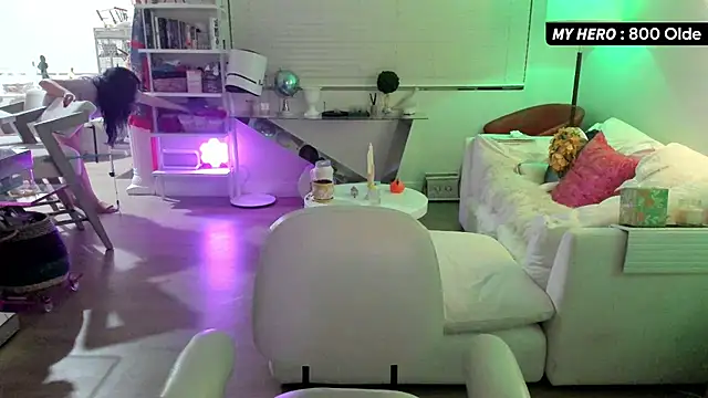 Vesaaa online show from October 8, 3:19 am