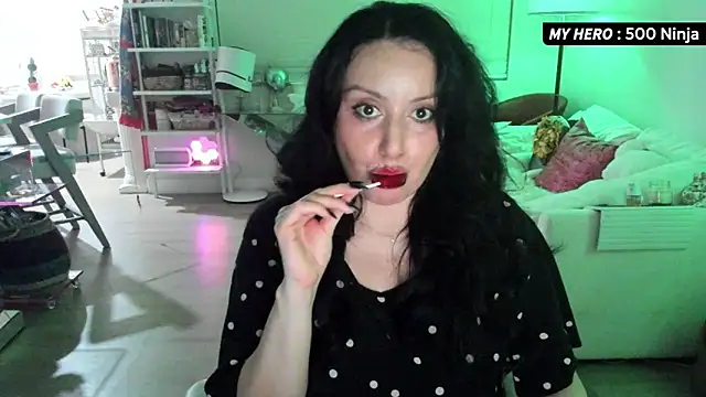 Vesaaa online show from October 11, 5:30 am