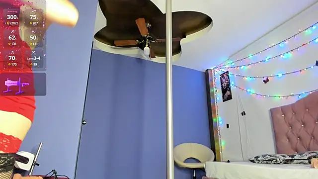 Snapshot of Lissa_Brow chatting on March 18, 2:51 am Lissa Brow online show from March 18, 2:51 am