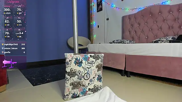 Snapshot of Lissa_Brow chatting on March 18, 5:56 am Lissa Brow online show from March 18, 5:56 am