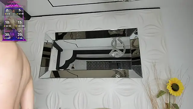 Snapshot of Lissa_Brow chatting on September 12, 2:34 am Lissa Brow online show from September 12, 2:34 am