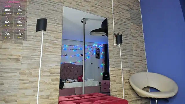 Snapshot of Lissa_Brow chatting on February 27, 2:35 am Lissa Brow online show from February 27, 2:35 am