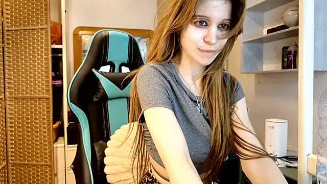 Snapshot of Miaelis chatting on July 8, 9:59 pm Miaelis online show from July 8, 9:59 pm