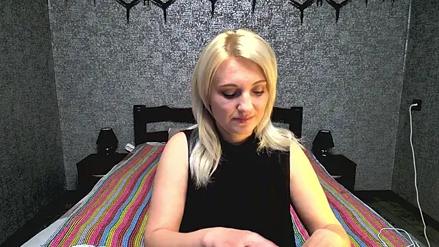 Snapshot of annagreeneyess chatting on May 23, 12:37 pm annagreeneyess online show from May 23, 12:37 pm