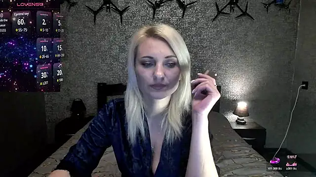 annagreeneyess online show from October 17, 12:07 pm