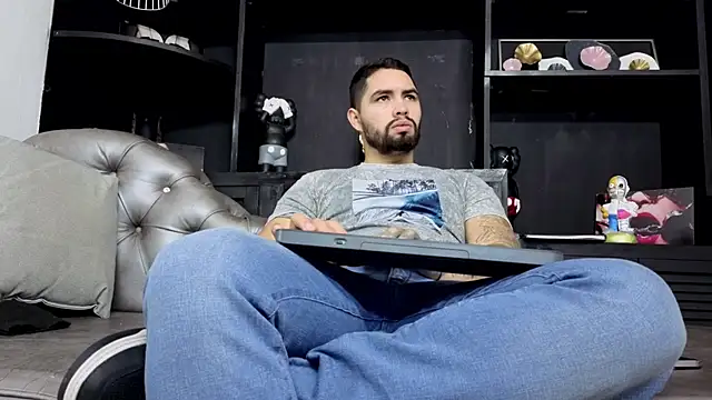 matteosantos online show from January 15, 11:46 am