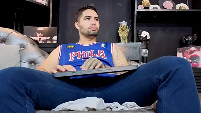 Snapshot of matteosantos chatting on October 29, 11:42 am matteosantos online show from October 29, 11:42 am