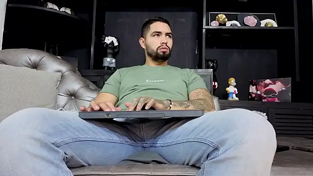 matteosantos online show from January 11, 12:01 pm