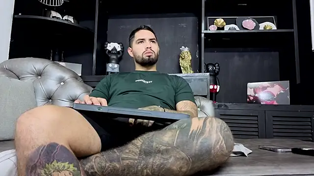 matteosantos online show from December 14, 12:00 pm