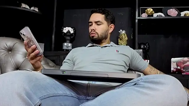 matteosantos online show from December 19, 11:56 am