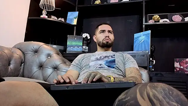 matteosantos online show from March 31, 11:34 am