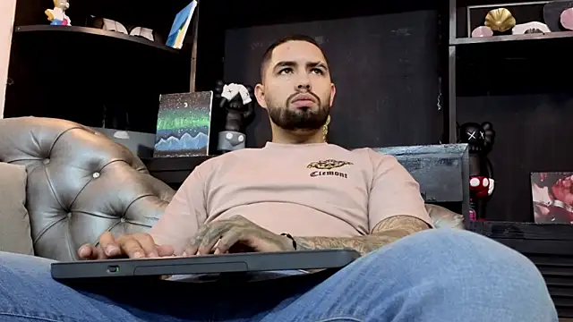 matteosantos online show from April 8, 11:33 am