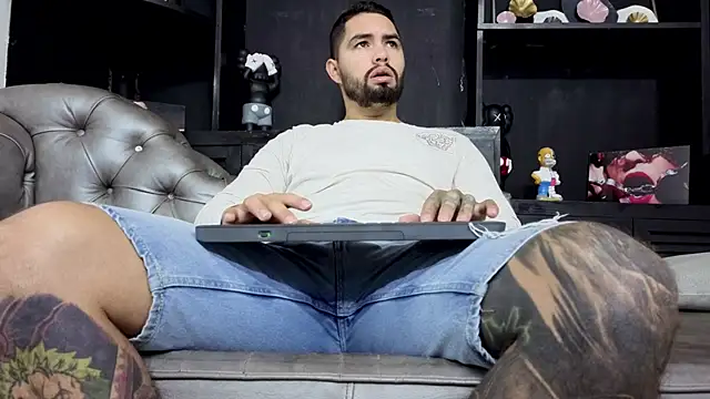 matteosantos online show from January 13, 11:47 am