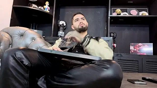 matteosantos online show from March 10, 12:31 pm