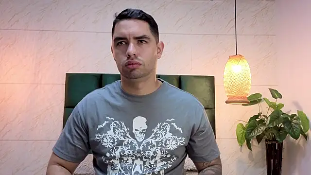 Snapshot of matteosantos chatting on October 21, 11:53 am matteosantos online show from October 21, 11:53 am