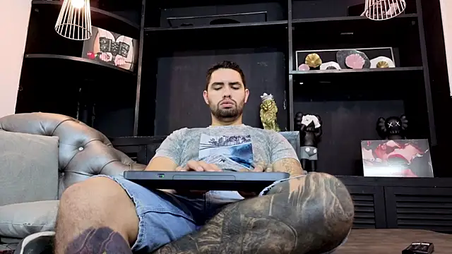 Snapshot of matteosantos chatting on November 5, 12:08 pm matteosantos online show from November 5, 12:08 pm