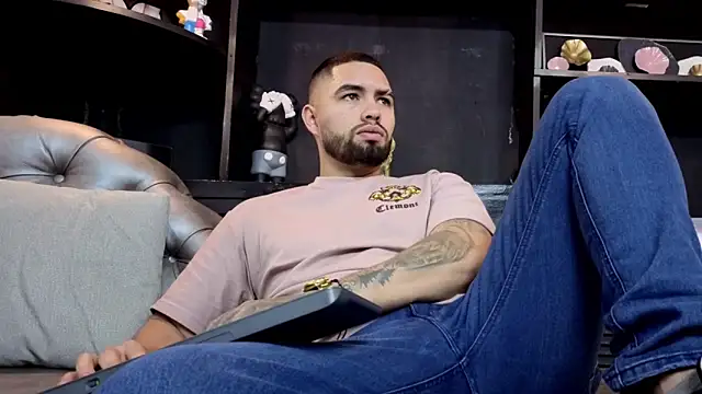 matteosantos online show from March 12, 11:47 am