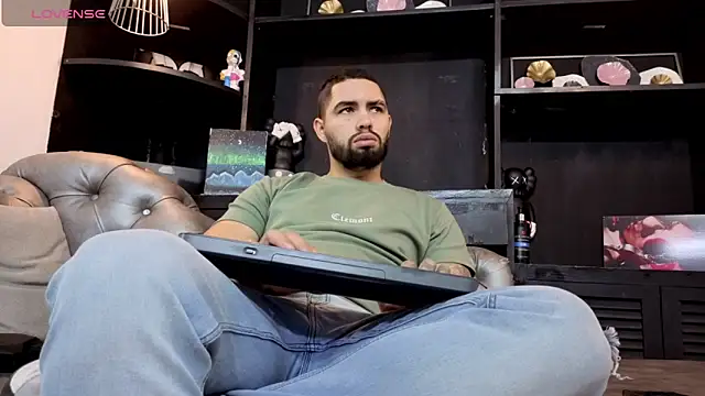 matteosantos online show from March 24, 11:43 am