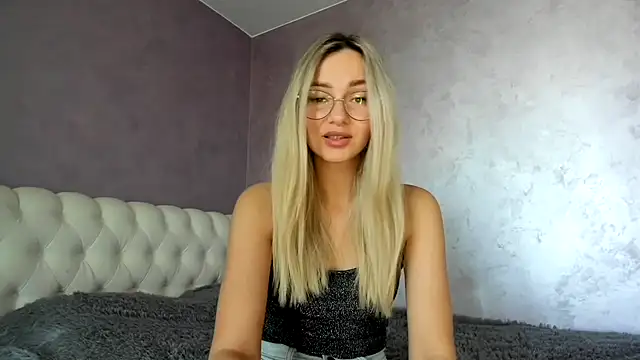  DarkRose  online show from March 8, 8:22 am